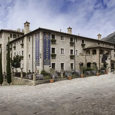 Ξενοδοχείο Le Gole Ristorante & 4*