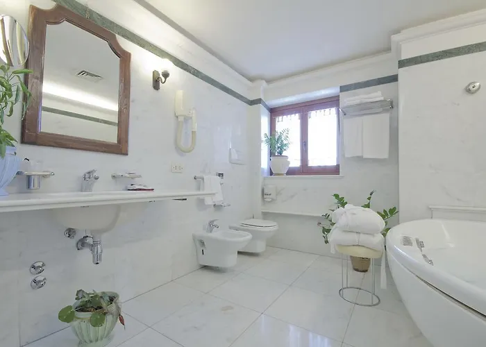 Отель Le Gole Ristorante & 4*